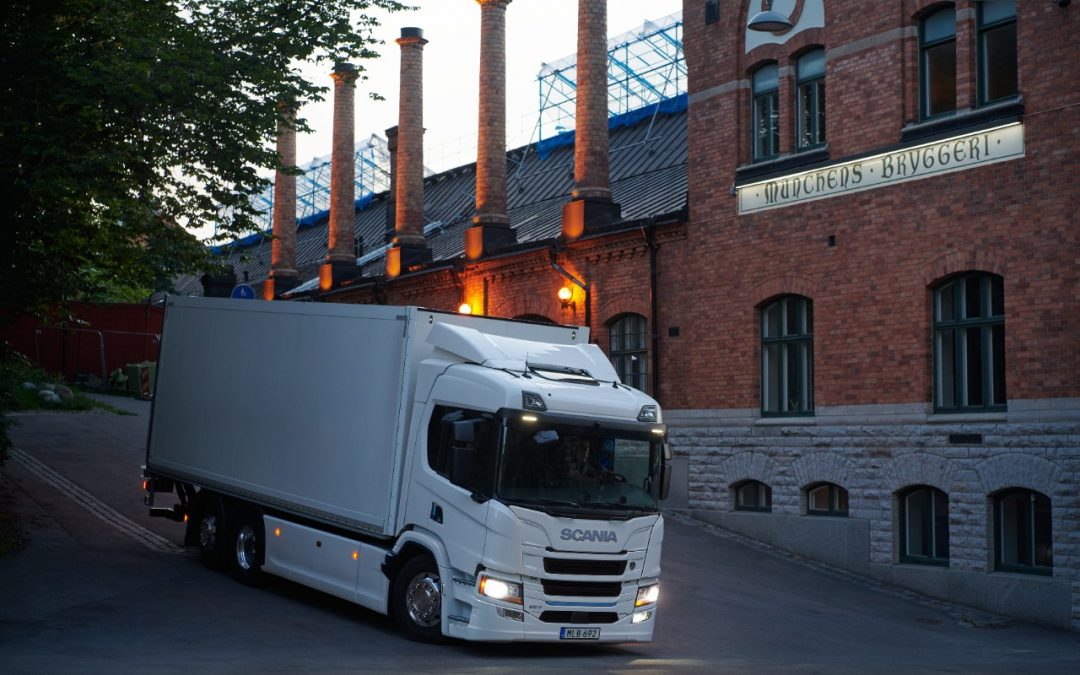 Scania lança caminhão totalmente elétrico com alcance de 250 km