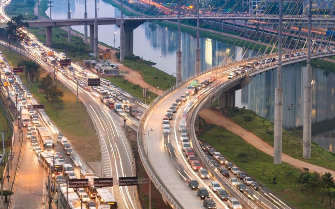 Brasil registra mais de 17 mil roubos de carga no primeiro semestre